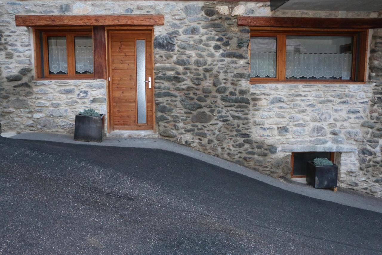 Maison De Village Au Pied Des 3 Vallees Villarlurin ภายนอก รูปภาพ