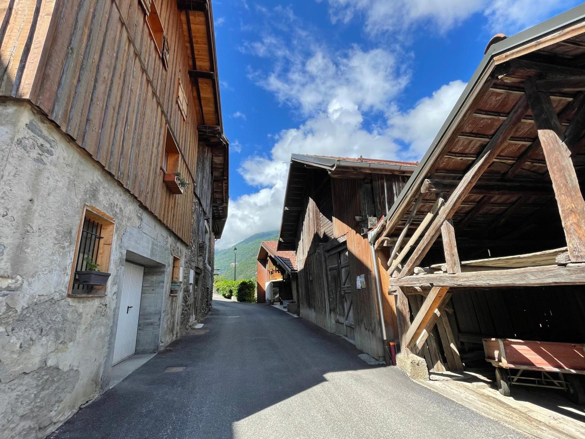 Maison De Village Au Pied Des 3 Vallees Villarlurin ภายนอก รูปภาพ